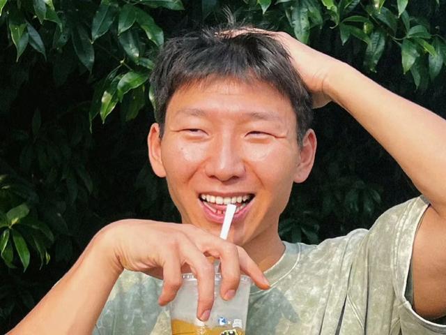 莱昂纳多水枪是怎么回事_莱昂纳多水枪游戏手机_莱昂玩水枪